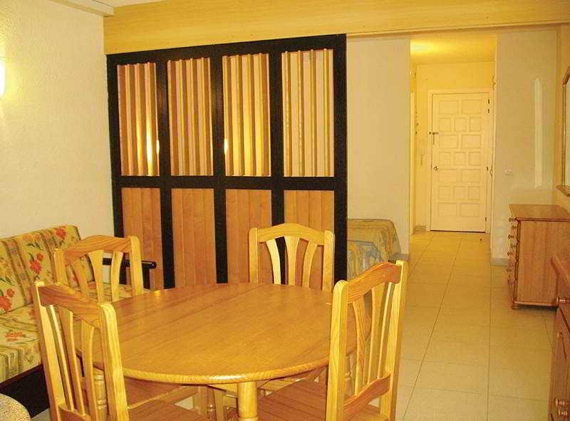 Rentalmar Alboran Apartments Salou Exterior photo
